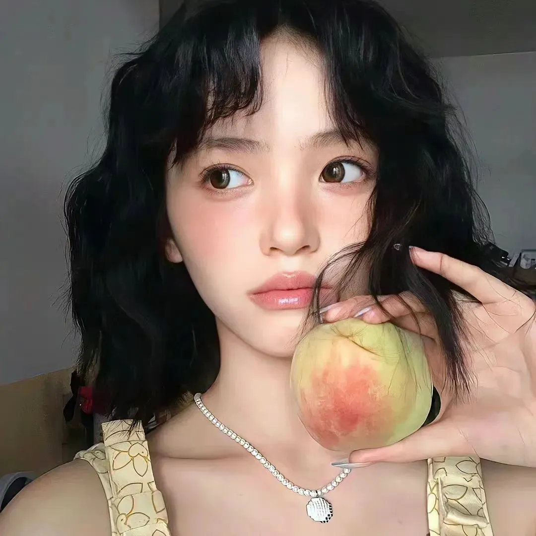 【青春遗憾美学】《升起的烟花，从下面看？还是从侧面看？》：不断重置时间只为和你在一起的夏天