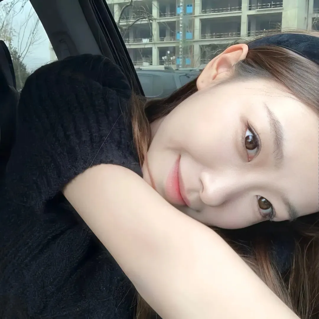 【独居女性噩梦】《门锁》孔晓振主演未删减版：床下有人！独居女孩每天遭遇的致命偷窥
