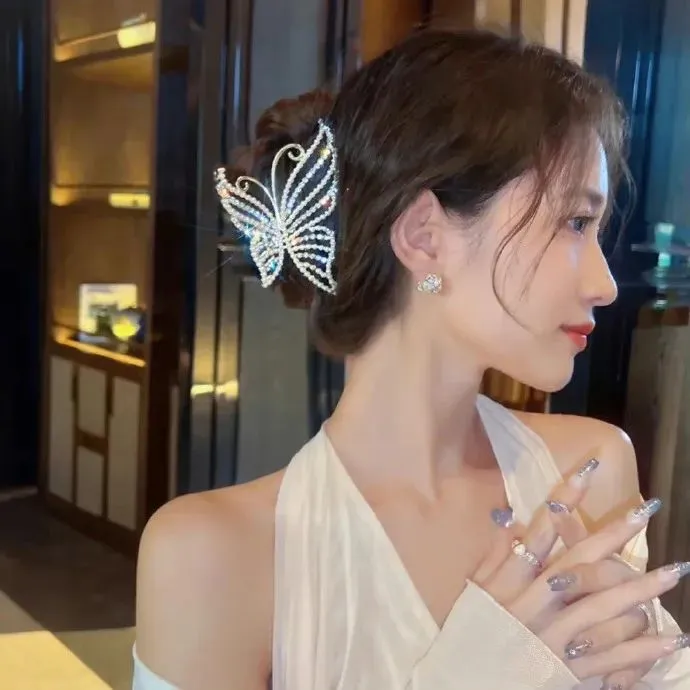 奇幻高甜《大力女子都奉顺》超清在线：萌妹子手撕黑帮，朴炯植在线护妻