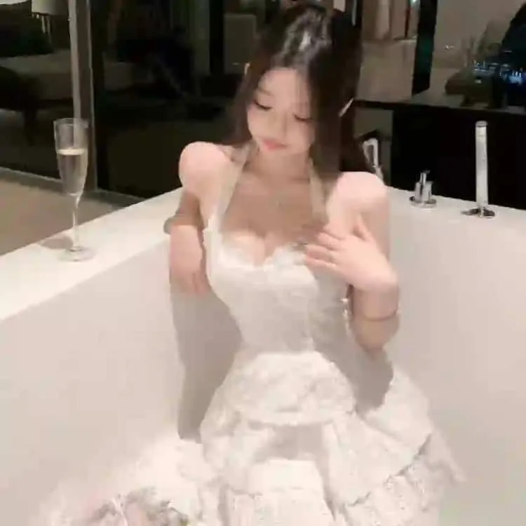 【暗黑人性】《告白》松隆子无删减版：绝望女教师的极致报复，全员病娇高能，凑佳苗原著改编神作