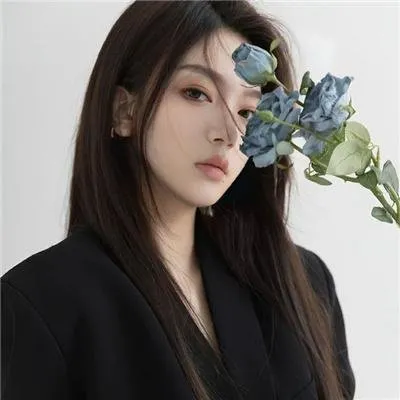 萝莉与太妹的友谊《下妻物语》深田恭子土屋太凤：穿洛丽塔的乖乖女与骑重机车的暴走族爆笑青春